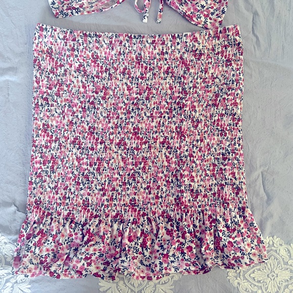 Women’s 2-piece outfit - Picture 3 of 3